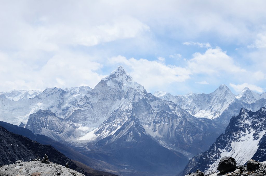 picture of mountain peak.